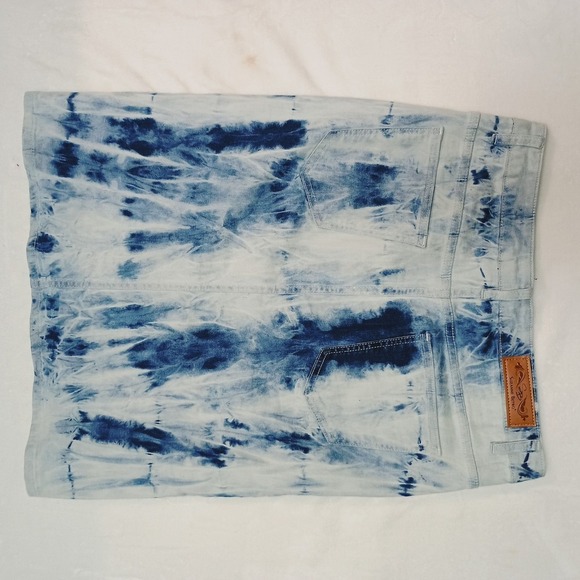Suzanne Betro Denim Jeans Skirt Stretch Tye Dye Size 12 Nwt - Picture 7 of 8